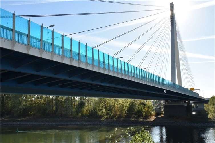 Die Raiffeisenbrücke in Neuwied. Foto: Archiv/HEP 