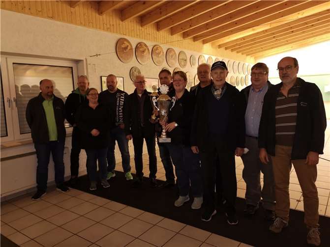 Die Raubacher Schützen konnten sich den Amtspokal sichern.Quelle: VG Puderbach