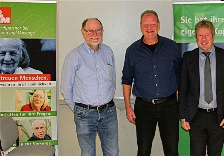 Die Referenten: Dr. med. Eckehard Louen (v.li.), Rechtsanwalt David Schnöger und Ralph Seeger vom SKFM. privat