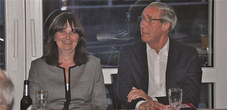 Die Referenten Mechthild Heil, MdB und Norbert Neuser, MdEP. Karl-Heinz Weingart