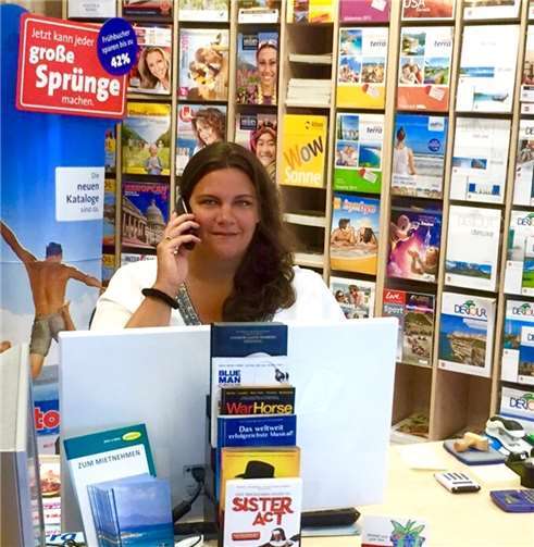 Die Reisebüroinhaberin Julia Brüster. privat