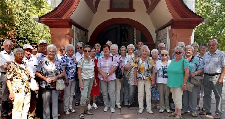 Die Reisegruppe besichtigte die Marienkapelle auf dem Herzenberg. privat