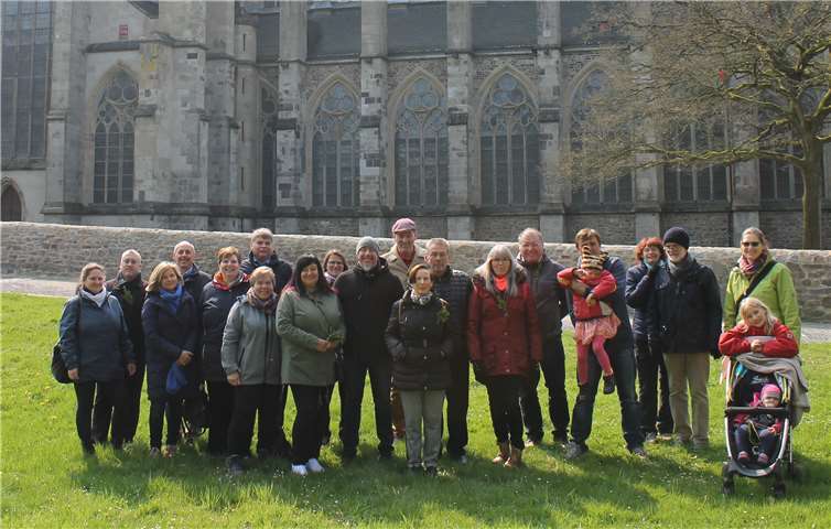 Die Reisegruppe der GKS Bad Neuenahr-Ahrweiler/Grafschaft am Altenberger Dom. Foto: privat