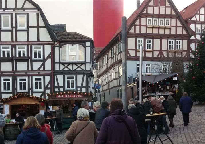 Die Reisegruppe ließ sich durch den Charme der Fachwerkhäuser bezaubern.