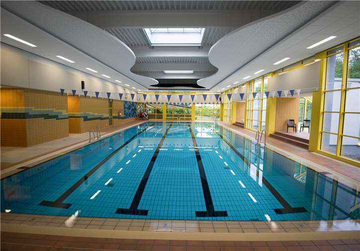 Die Reparaturarbeiten sind abgeschlossen, das Hallenbad wird am 3. Juli geöffnet. Foto: Ralf Ohlendorf