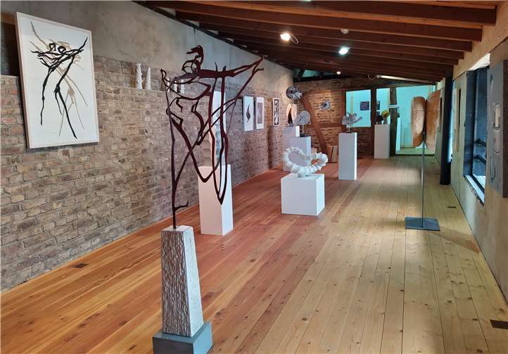 Die Retrospektive „StattHofArt“ findet von Oktober bis Dezember statt.Quellen: Galerie DrehArt