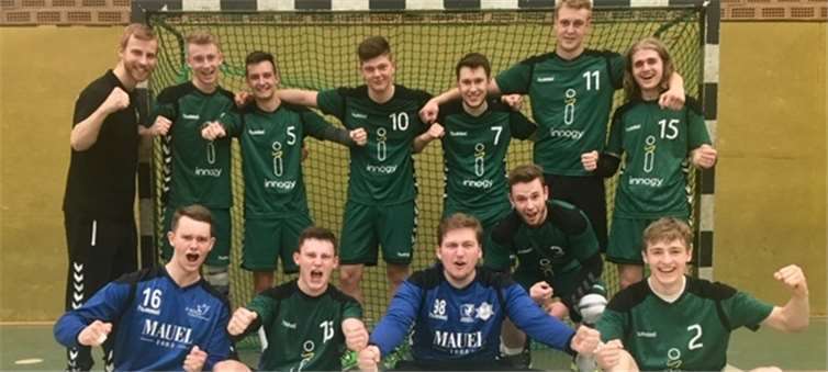 Die Rheinbacher A-Jugend-Handballer in Siegerpose.Foto: privat