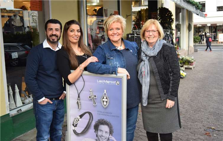 Die Rheinbacher Geschäftswelt freutesich über die vielen Kunden beim verkaufsoffenen Sonntag.