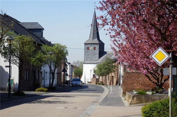 Die Rheinbacher Straße in Miel. privat