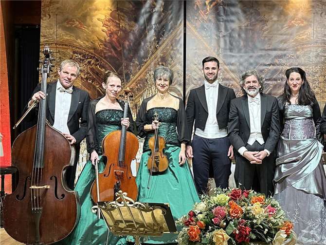 Die Rheinischen Solisten werden nicht nur musikalisch, sondern auch visuell begeistern.  Foto: Stadt Remagen / Marc Bors