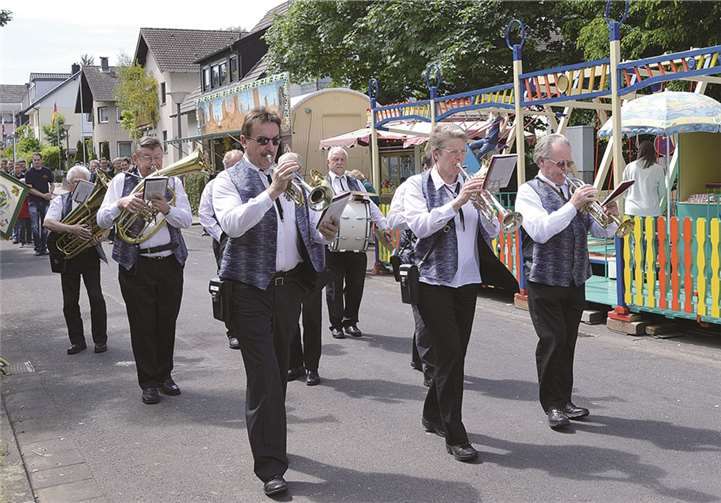 Die Rheintaler begleiteten den Festzug musikalisch.