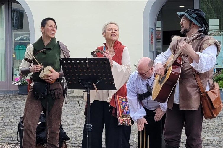 Die Rhenser Spielleut sorgten für Unterhaltung