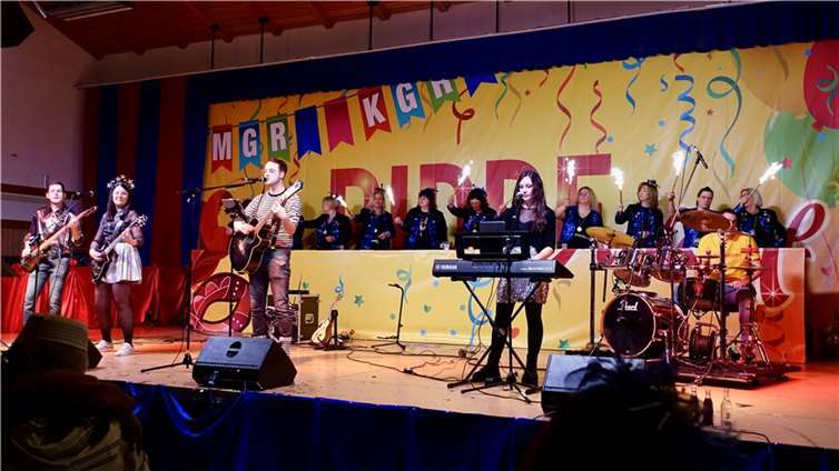 Die Riedener Möhnen konnten in diesem Jahr ihr 75-jähriges Jubiläum feiern.  Fotos: privat