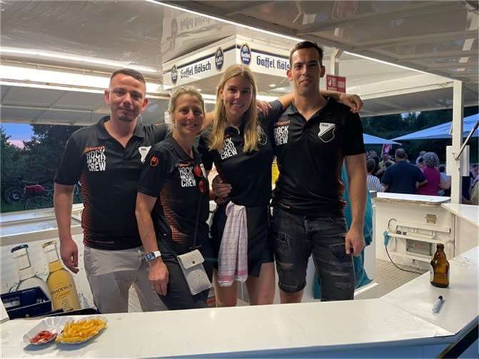 Die „Rock am Platz“-Crew des Sportvereins Rot-Weiß Dünstekoven.