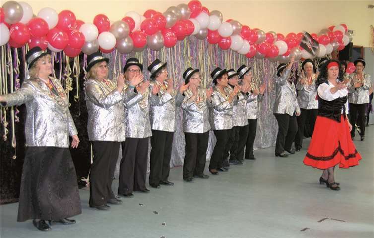 Die „Rohrer Käuzchen“ hatten zu ihrem karnevalistischen Frühschoppen ins Hot geladen.privat