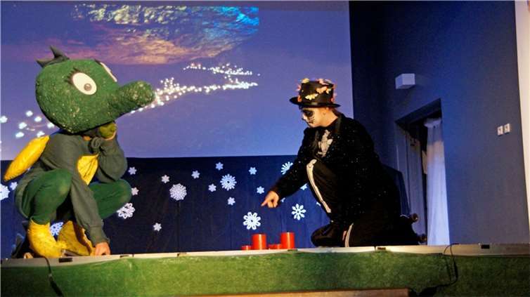 Die Rollkunstläufer zeigten nicht nur sportliches, sondern auch schauspielerisch...