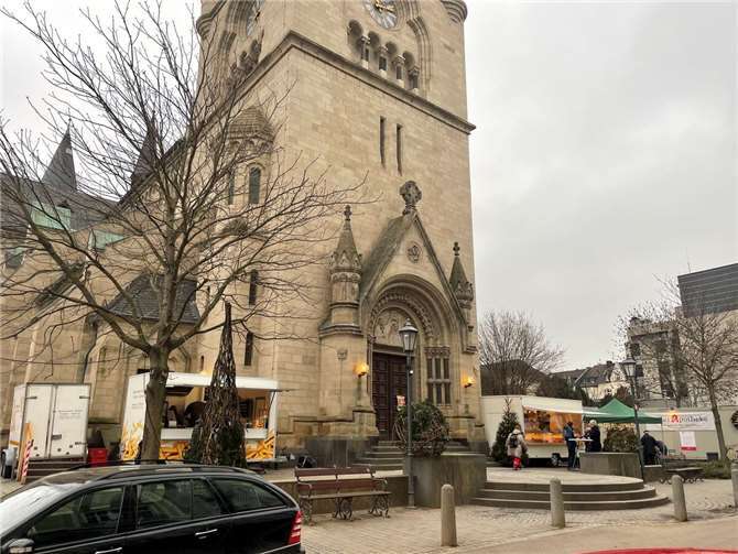 Die Rosenkranzkirche in Bad Neuenahr. Foto: ROB