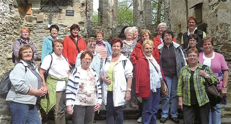 Die Route führte die Landfrauen zur Kirchenruine Hausenborn.privat