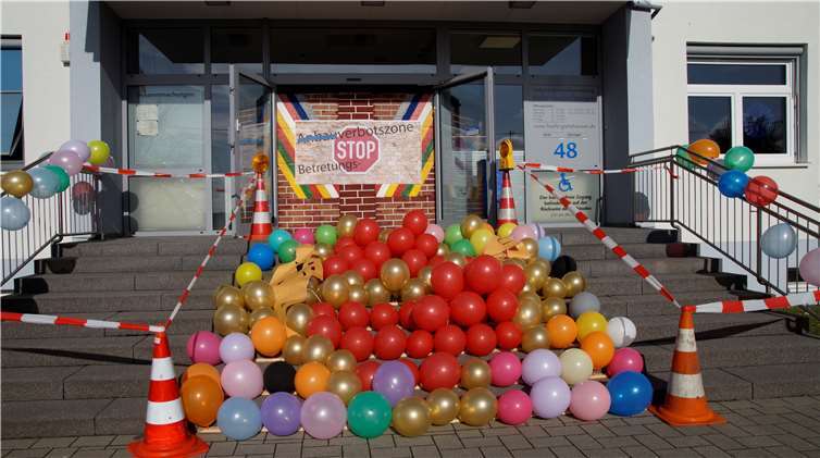 Die Ruhe vor dem Sturm - das Rathaus wartetauf seine Eroberung.