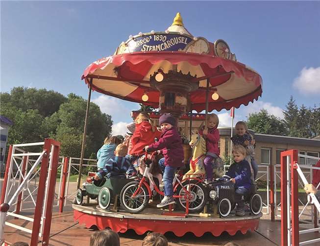 Die Runden auf dem Karussell machten besonders Spaß. privat
