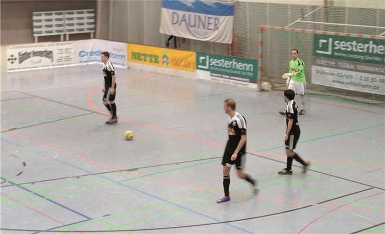 Die SG Eintracht Mendig/Bell beim Sesterhenn Cup in Mülheim/Kärlich.privat