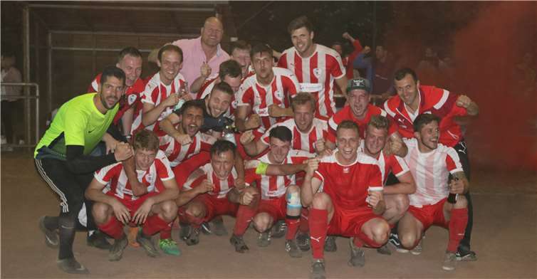 Die SG Puderbach I hatte allen Grund zu feiern. Fotos: privat