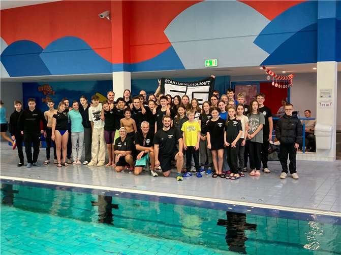 Die SG-Rhein-Mosel hat beim diesjährigen DMS-J Mannschaftsfinale Schwimmen der Jugend A, B, C und D 2023 in Dudweiler eine hervorragende Leistung erbracht. Foto: Bashar Awad (SC Poseidon Koblenz)