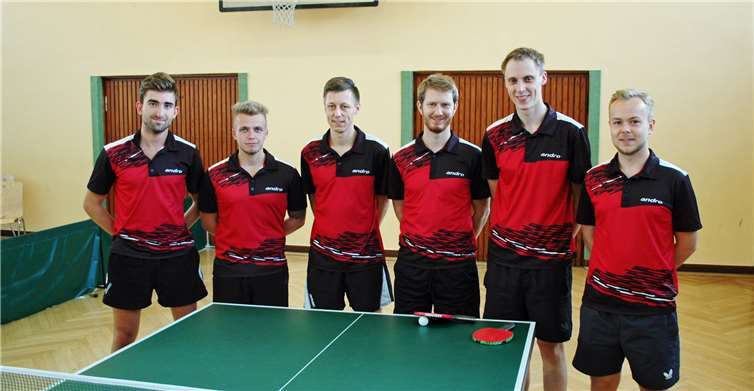 Die SG Sinzig/Ehlingen bei ihrer erfolgreichen Heimspielpremiere: (v.li.) Henrik Euteneuer, Jonas Sonntag, Nils Damke, Philip Gute, Christian Ehlers und Marcel Hippchen.Foto: BL