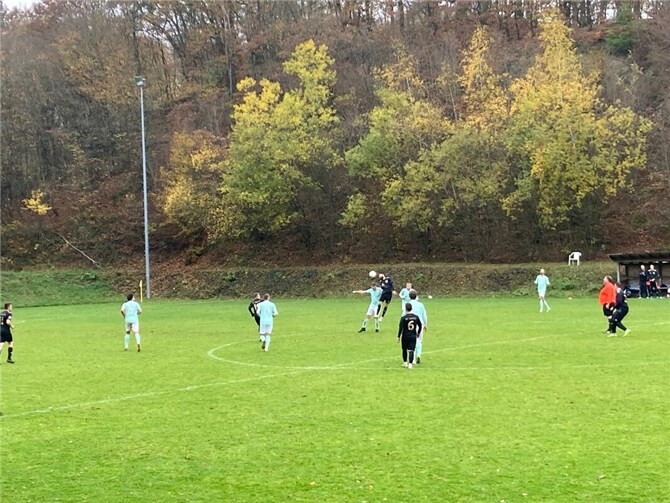Die SG-Verteidung ließ nur wenige Chancen der Gäste zu. Foto: privat