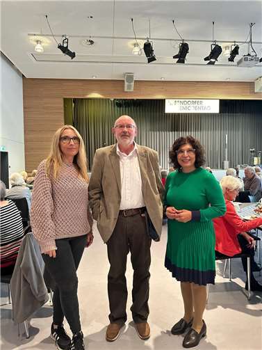 Die SPD-Abordnung um (v.l.n.r.) Alexandra Splettstößer, Rolf Trennheuser und Zeynep Begen kam der Einladung zum Seniorentag gerne nach. Foto: privat