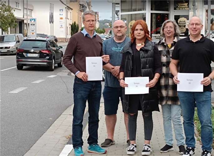 Die SPD-Engers fordert für die sanierte Bendorfer Straße im Staddteil „Hindernisse“ einzubauen.  Foto: SPD-Engers