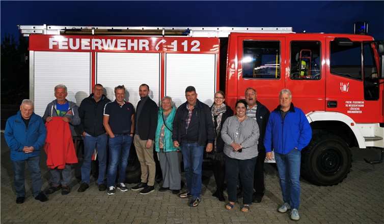 Die SPD-FRaktion informierte sich bei den Einsatzkräften der Feuerwehr.  Foto: privat