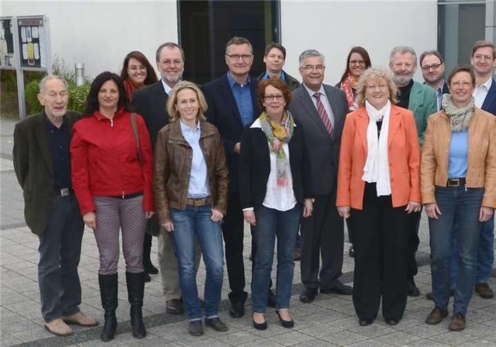 Die SPD-Fraktion tagte in Sachen Haushalt auf Einladung der Direktkandidatin für den Landtag, Ortsbürgermeisterin Karin Küsel-Ferber (v. r.) in Urbar. privat