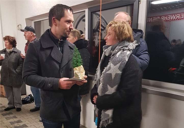 Die SPD Sayn nahm an der Erleuchtung des Weihnachtsbaumes teil. privat