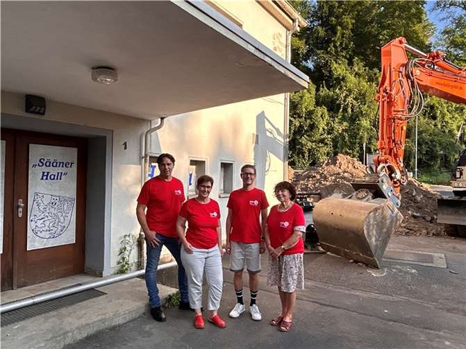 Die SPD Sayn setzte sich nach der Schließung der Halle für die Sanierung ein.  Foto: privat