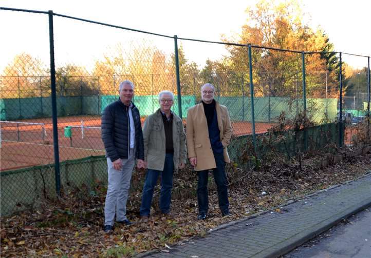 Die SPD-Sportausschussmitglieder Fritz Naumann, Manfred Bastian und Thomas Kirsch. privat