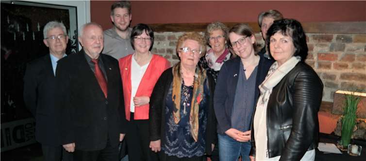 Die SPD Swisttal zeichnete ihre Mitglieder für die langjährige Parteitreue aus. privat