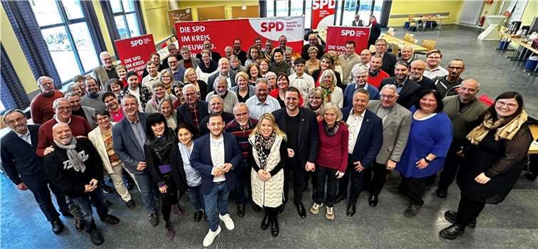Die SPD im Kreis Neuwied hat ihre Kandidatinnen und Kandidaten für den Kreistag aufgestellt.  Foto: Sebastian Lück