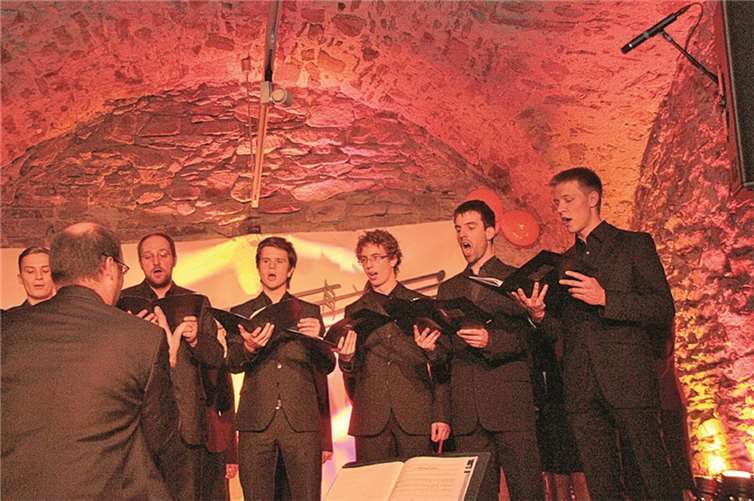 Die Sänger des Jugendkammerchores der Singschule Liebfrauen, Koblenz.