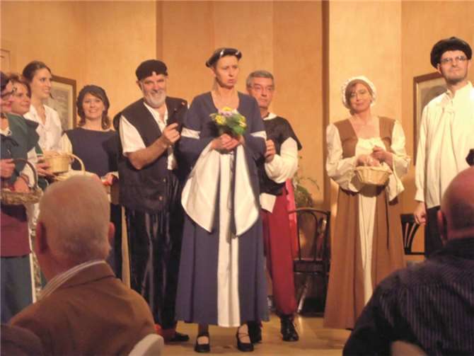 Die Sänger und Sängerinnen werden beliebte Melodien zum Besten geben. privat