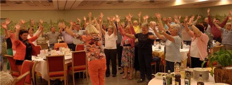 Die Sängerinnen und Sänger stehen in den Startlöchern zur Probezeit.privat