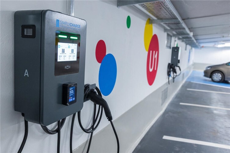 Die Säulen befinden sich rechts hinter der Einfahrt auf Ebene 1.  Foto: Stadtverwaltung / Christoph Steinborn