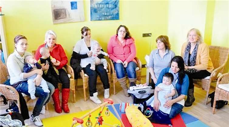 Die „Safe“-Kurse des Zentrums für Frühe Hilfen auf dem Maifeld sollen eine sichere Bindung zwischen Eltern und Kind fördern und Eltern für die Signale ihres Babys sensibilisieren.privat