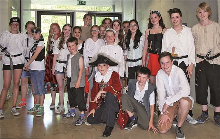 Die Schauspieler und Sänger des Piraten Musicals am Peter-Joerres-Gymnasium. Privat
