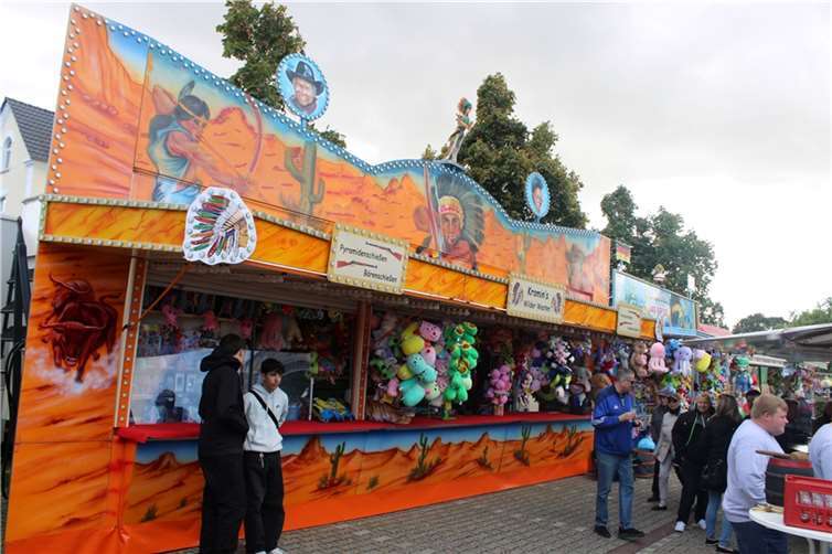 Die Schausteller sorgten für den passenden Rahmen.