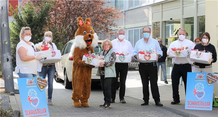 Die Schausteller spendeten Süßigkeiten für die Helfer in der Krise.Foto: Jörg Niebergall