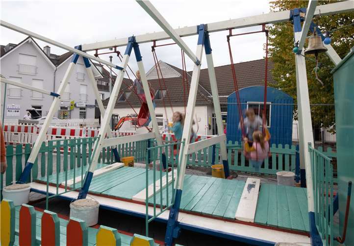 Die Schiffschaukel war bei den Kleinen beliebt.