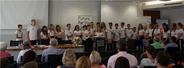 Die Schüler bei der Gründungsveranstaltung.Privat