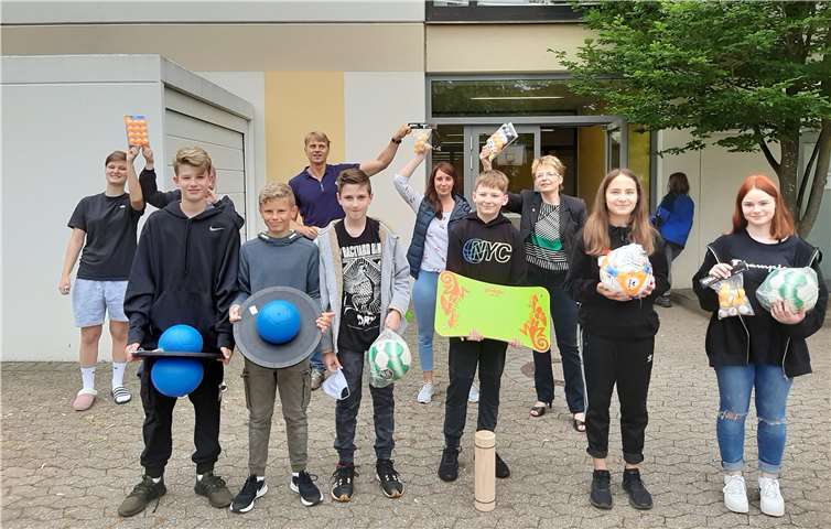 Die Schüler beschlossen, das Geld für die Ausstattung ihres Pausenhofes zu verwenden.Foto: privat