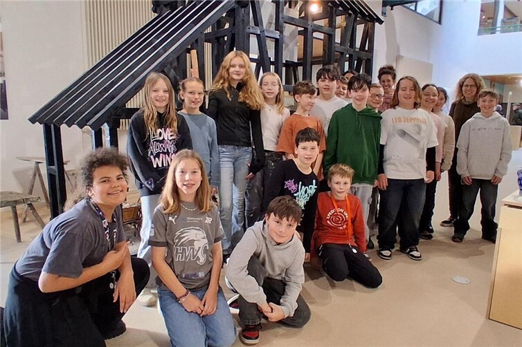 Die Schüler der 6a hatten durften im Zuge ihres Kunstunterrichts das Keramikmuseum in Höhr-Grenzhausen besuchen.Fotos:Gymnasium im Kannenbäckerland Höhr-Grenzhausen